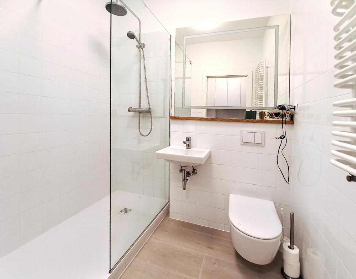 Warsaw Concierge Hoza Centrum Exterior photo